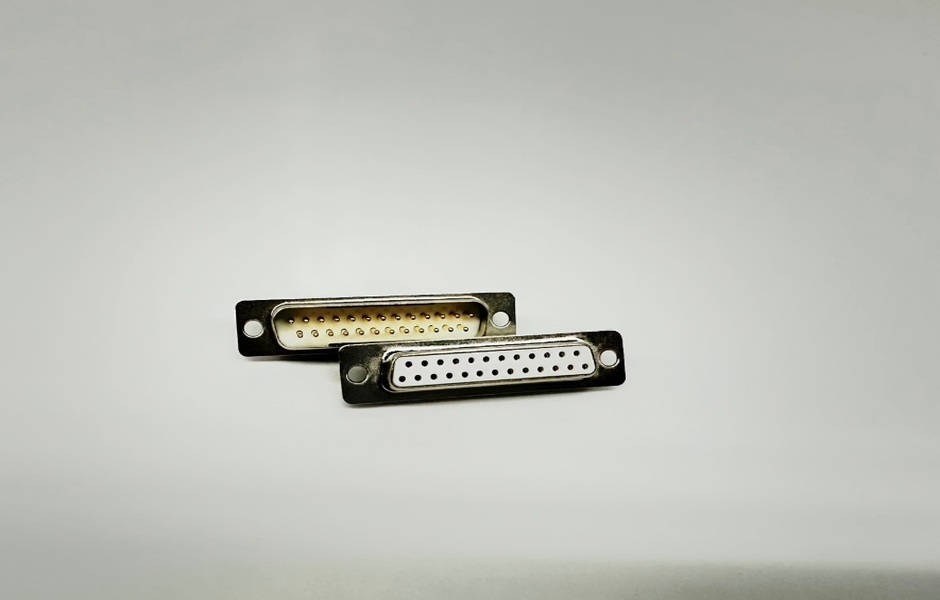17JEコネクタ｜フジクラ （旧 第一電子工業）｜電子部品事業